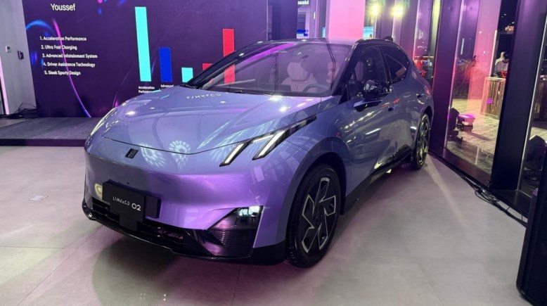 Lynk & Co 02
