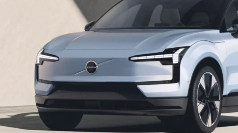 فولفو EX30 الكهربائية  فولفو EX30 الكهربائية