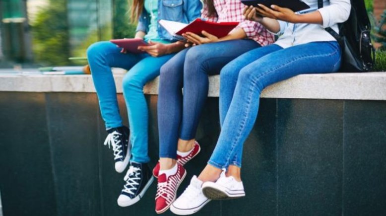 الملابس الضيقة