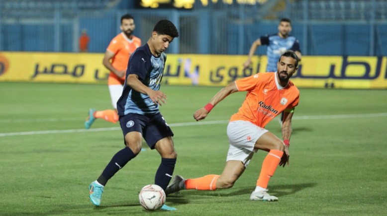 بيراميدز وفاركو  بيراميدز وفاركو