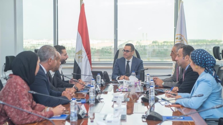 جانب من الاجتماع جانب من الاجتماع