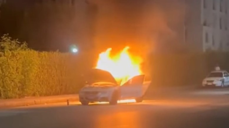 جانب من الحريق جانب من الحريق