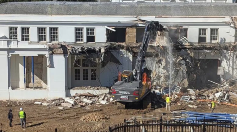 هدم جزء من البيت الأبيض لإنشاء قاعة رقص