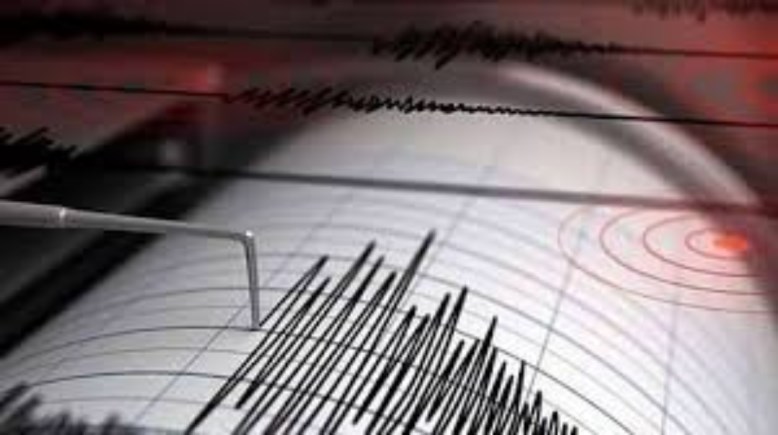 زلزال بقوة 6.5 ريختر يضرب إندونيسيا زلزال بقوة 6.5 ريختر يضرب إندونيسيا