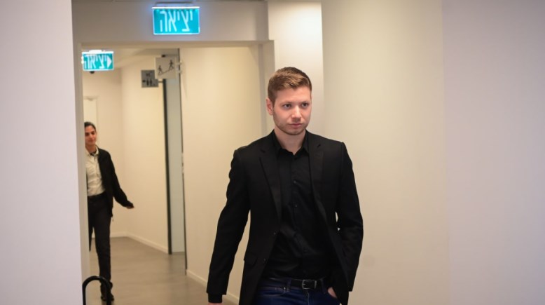 يائير نتنياهو نجل رئيس الوزراء الإسرائيلي بنيامين نتنياهو يائير نتنياهو نجل رئيس الوزراء الإسرائيلي بنيامين نتنياهو