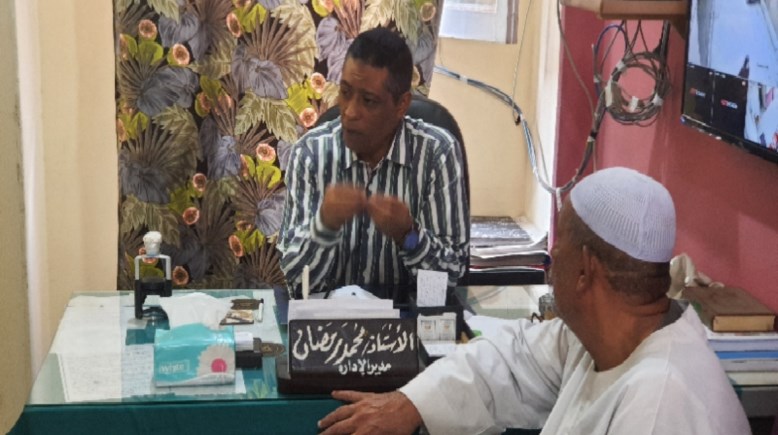 الأستاذ محمد رمضان مدير إدارة الأقصر الاجتماعية 