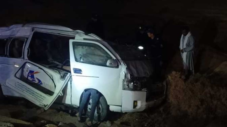 انقلاب سيارة ميكروباص - أرشيفية  انقلاب سيارة ميكروباص - أرشيفية