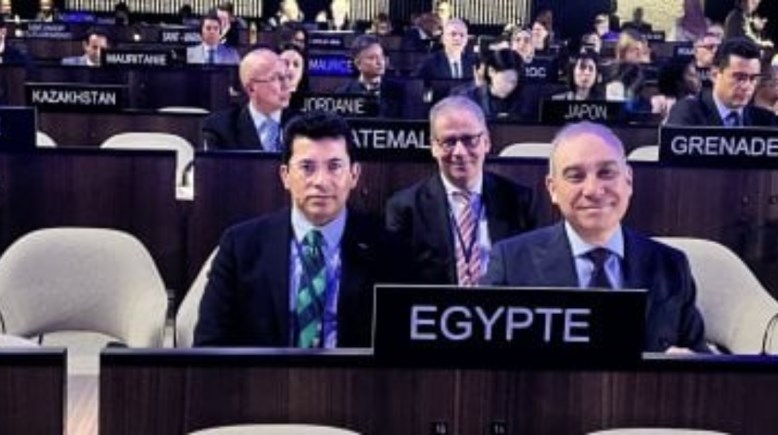 وزير الشباب والرياضة رفقة رئيس المنظمة المصرية لمكافحة المنشطات 