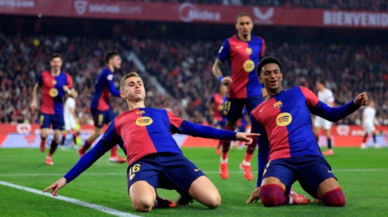 فريق برشلونة  فريق برشلونة