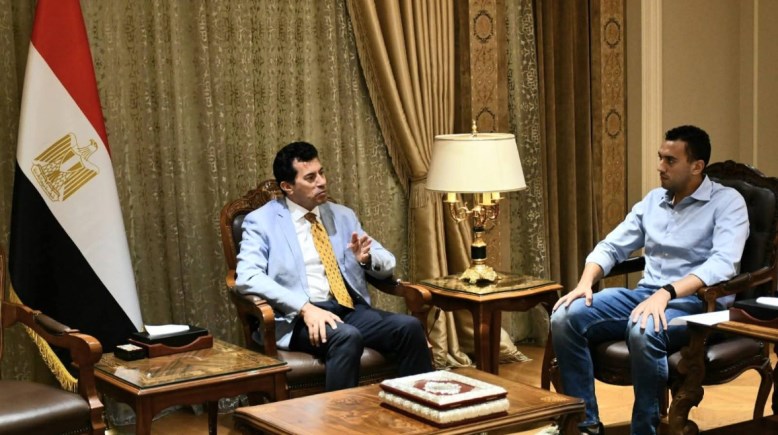 وزير الشباب والرياضة وأحمد الجندي وزير الشباب والرياضة وأحمد الجندي