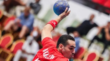 يد الأهلى