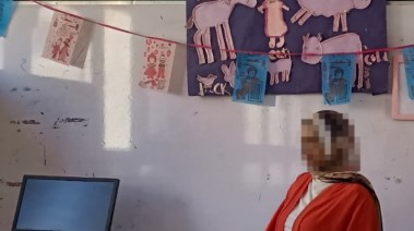 المعلمة