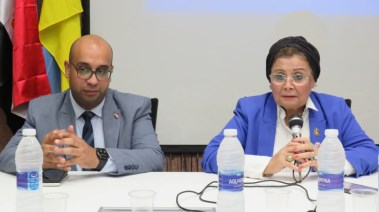 نائبة وزير الصحة الدكتورة عبلة الألفي ووكيل وزارة الصحة بالإسكندرية محمد بدران