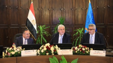 الدكتور أيمن عاشور وزير التعليم العالي خلال الاجتماع الدكتور أيمن عاشور وزير التعليم العالي خلال الاجتماع