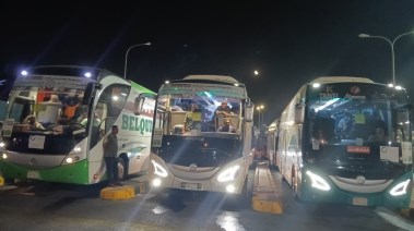 حجاج الحج السياحي البري حجاج الحج السياحي البري