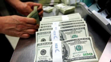 دولارات - أرشيفية 