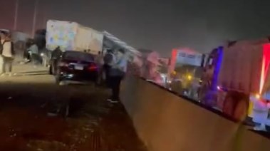 جانب من حادث طريق السويس جانب من حادث طريق السويس