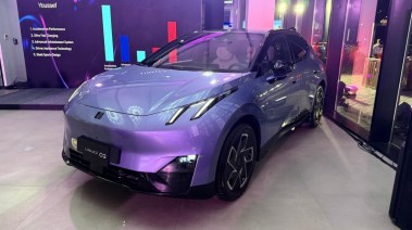 Lynk & Co 02