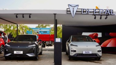 سيارات ديبال  سيارات ديبال