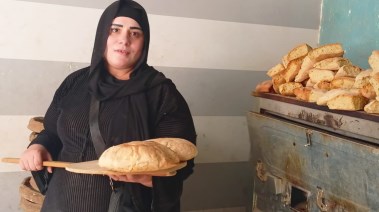 ميرفت صاحبة أول مخبز للعيش الشمسي في المنيا ميرفت صاحبة أول مخبز للعيش الشمسي في المنيا