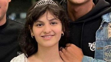 الطالبة زينب 