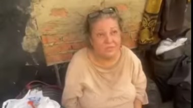 السيدة الأجنبية لينا جعفر المقيمة في أحد الشوارع