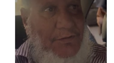 الحاج عريب ضحية الصفع بالسويس الحاج عريب ضحية الصفع بالسويس