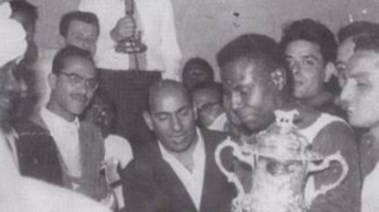 منتخب مصر مع أول بطولة أفريقية منتخب مصر مع أول بطولة أفريقية