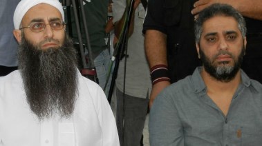 فضل شاكر والشيخ أحمد الأسير