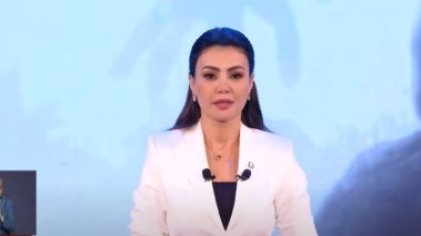 الفنانة دينا فؤاد