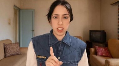 البلوجر عليا قمرون