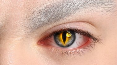 العدسات اللاصقة غير الطبية- تعبيرية العدسات اللاصقة غير الطبية- تعبيرية