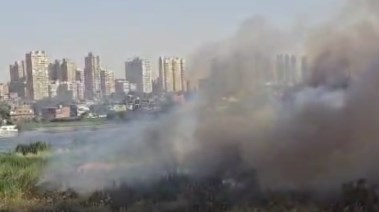 جانب من حريق أرض جزيرة الدهب جانب من حريق أرض جزيرة الدهب