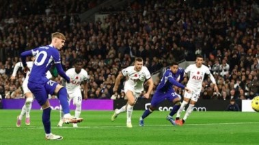 مباراة سابقة بين توتنهام وتشيلسي 