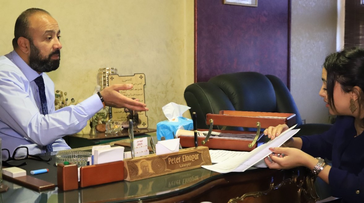محررة تليجراف مصر والمحامي بيتر رمسيس محررة تليجراف مصر والمحامي بيتر رمسيس