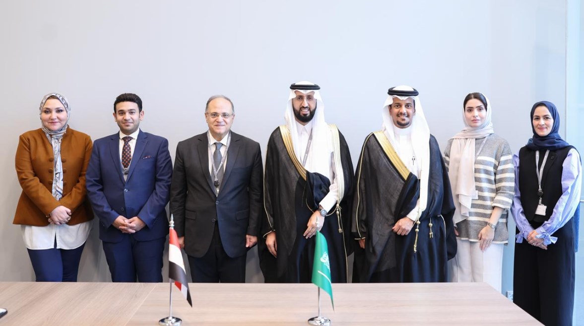 جانب من لقاء هيئة الدواء مع الجانب السعودي جانب من لقاء هيئة الدواء مع الجانب السعودي