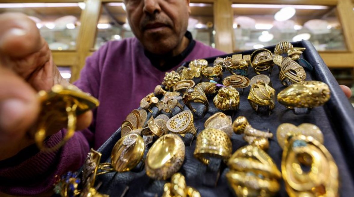 مشغولات ذهبية مشغولات ذهبية