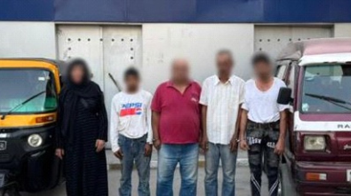 المتهمين 