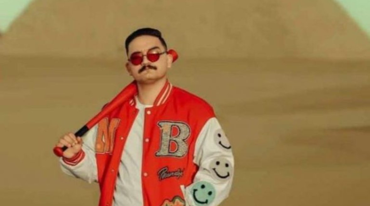 البلوجر مداهم  البلوجر مداهم