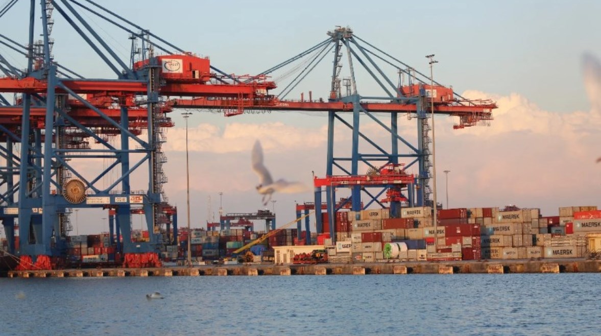 موانى البحر الأحمر 