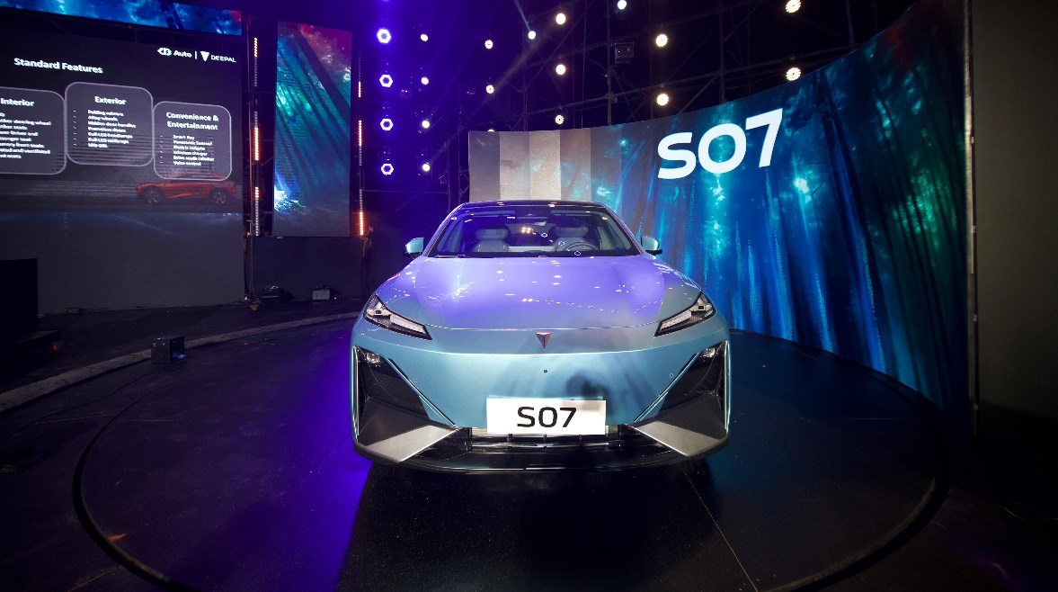 سيارة ديبال S07