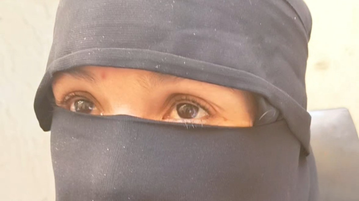 والدة أطفال دلجا المتوفيين والدة أطفال دلجا المتوفيين