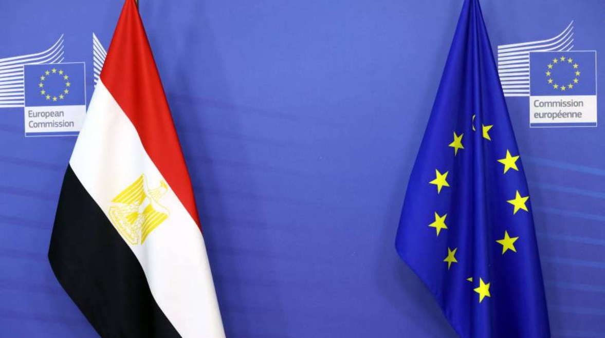 علما الاتحاد الأوروبي ومصر علما الاتحاد الأوروبي ومصر