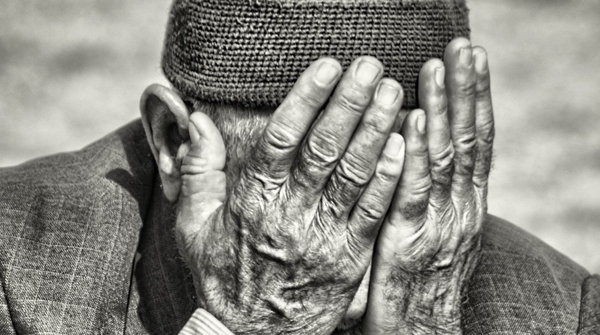 مسن - أرشيفية مسن - أرشيفية