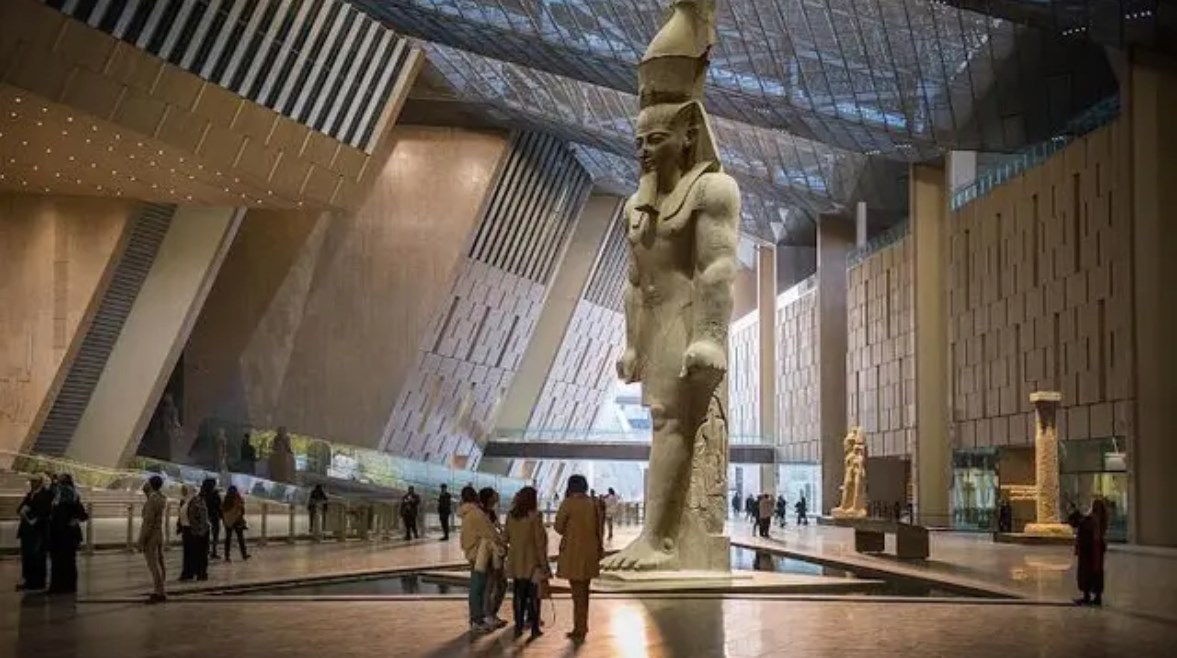 موعد افتتاح المتحف المصري الكبير 2025 