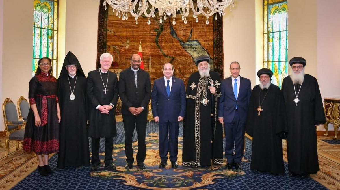 الرئيس عبد الفتاح السيسي يستقبل البابا تواضروس ووفد مجلس الكنائس العالمي الرئيس عبد الفتاح السيسي يستقبل البابا تواضروس ووفد مجلس الكنائس العالمي