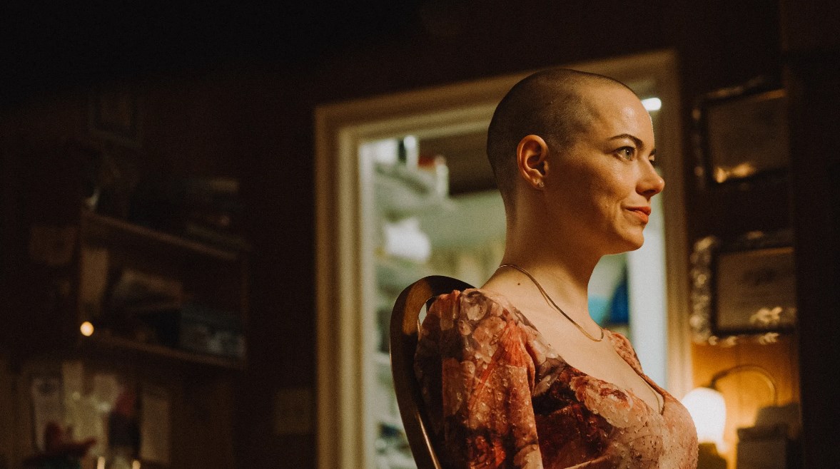 إيما ستون من فيلم بوجونيا إيما ستون من فيلم بوجونيا