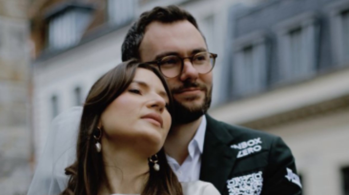 رينوف وزوجته رينوف وزوجته