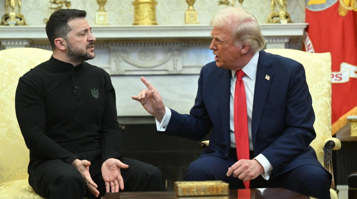 الرئيس الأمريكي دونالد ترامب والأوكراني فولوديمير زيلينسكي الرئيس الأمريكي دونالد ترامب والأوكراني فولوديمير زيلينسكي