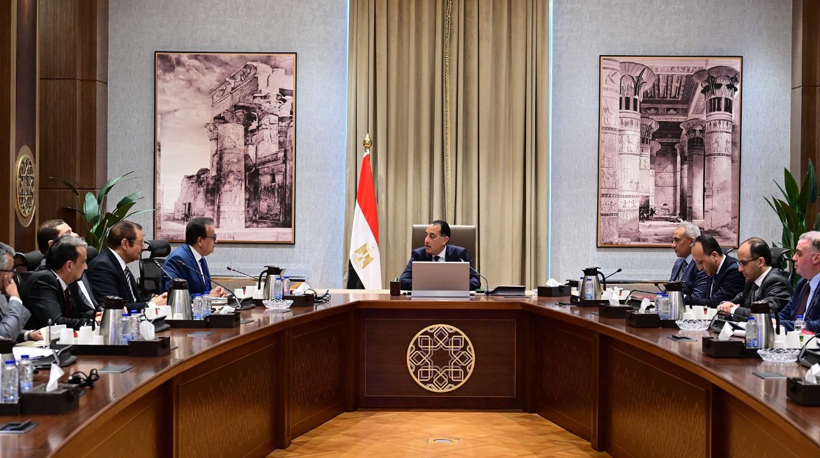 اجتماعه رئيس الوزراء لمتابعة الإجراءات الخاصة ببدء تطبيق المرحلة الثانية لمنظومة التأمين الصحي الشامل  اجتماعه رئيس الوزراء لمتابعة الإجراءات الخاصة ببدء تطبيق المرحلة الثانية لمنظومة التأمين الصحي الشامل